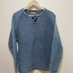 Carbon 2 Cobalt sweater